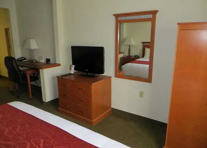 Hotel Comfort Normal Area 4*