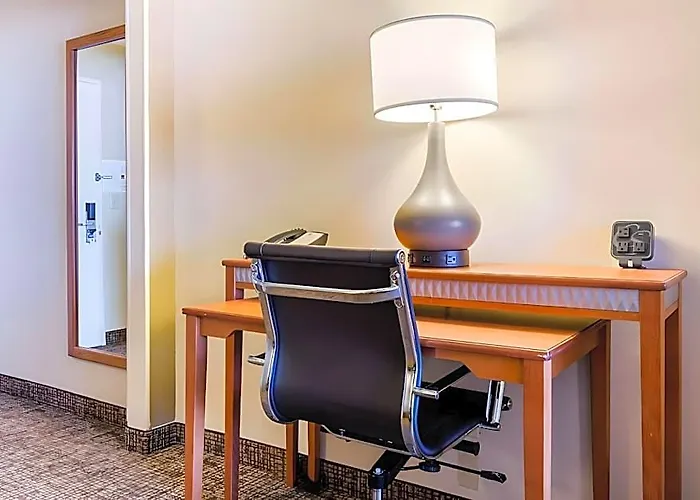 Hotel Comfort Normal Area 4*