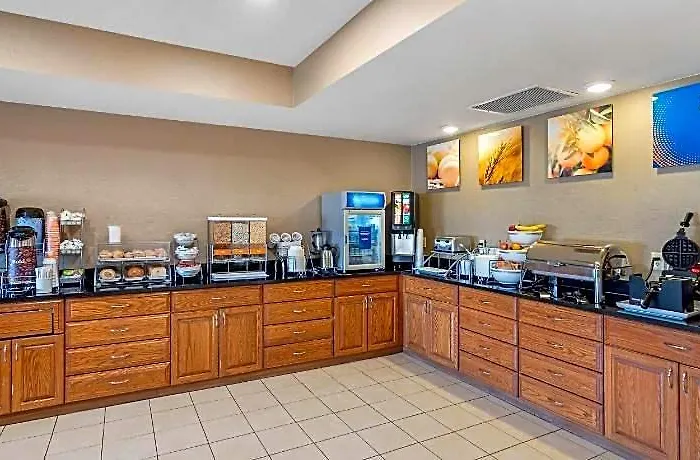 Comfort Normal Area Hotel 4*