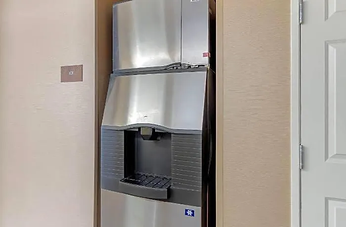 Comfort Normal Area Hotel 4*